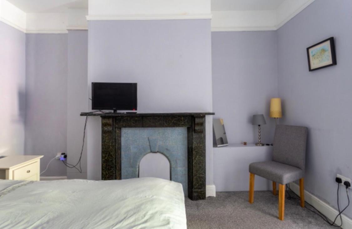 Bridport Garden Suite Bagian luar foto